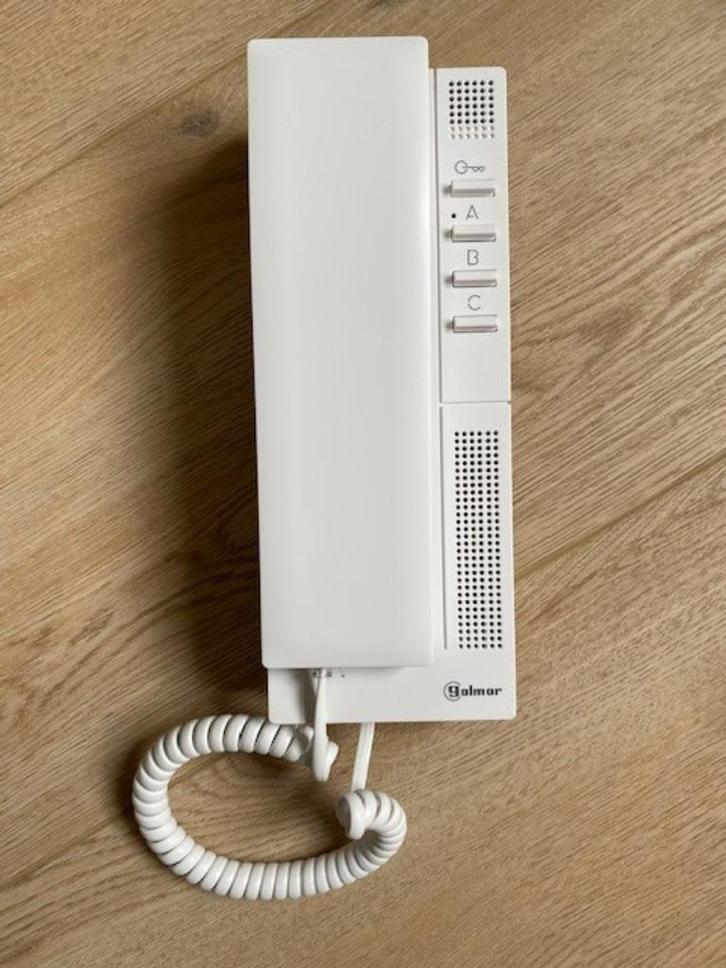Golmar RT-540 plus SE huistelefoon, Huis en Inrichting, Deurbellen, Nieuw, Bedraad, Ophalen of Verzenden