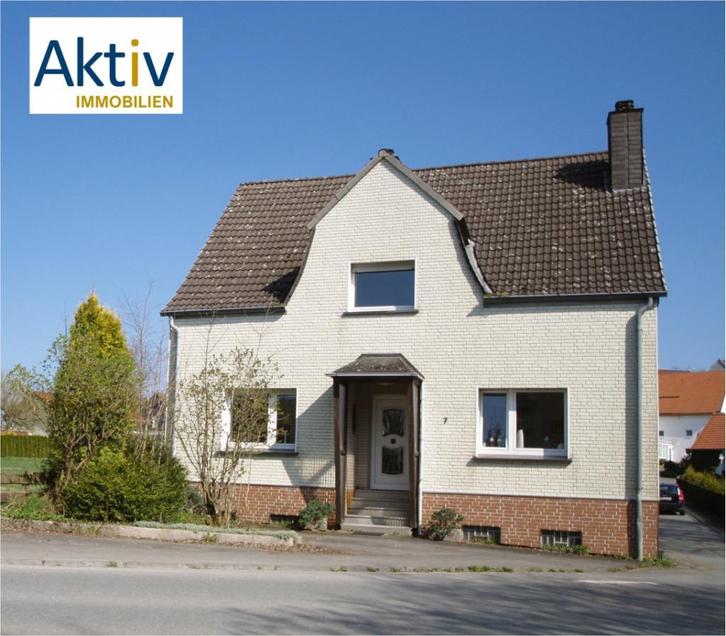 Te koop: leuk vrijstaand (vakantie)huis in het Sauerland, Huizen en Kamers, Buitenland, Duitsland, Woonhuis, Dorp