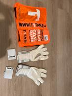 Keeperhandschoenen (profesioneel), Sport en Fitness, Voetbal, Ophalen of Verzenden, Zo goed als nieuw, Shirt