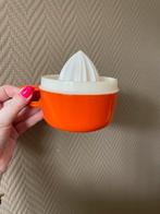 Retro oranje citruspers, Huis en Inrichting, Keuken | Tupperware, Ophalen of Verzenden, Gebruikt, Oranje, Bak of Kom