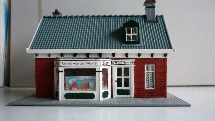 Levensmiddelenwinkel van Gerrit van der Weiden in H0, Hobby en Vrije tijd, Modeltreinen | H0, Zo goed als nieuw, Brug, Tunnel of Gebouw