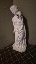 Mooi wit tuinbeeld aangeboden, Ophalen, Zo goed als nieuw, Steen, Mensenbeeld