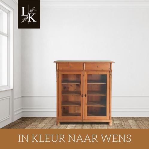 Landelijke klassieke kast, meidenkast, legkast, Antiek en Kunst, Antiek | Meubels | Kasten, Ophalen of Verzenden