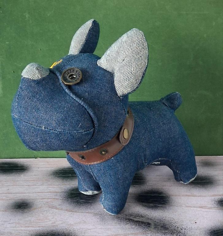 JACK & JONES. Denim bulldog. Ca '90.  23/22 cm., Verzamelen, Merken en Reclamevoorwerpen, Zo goed als nieuw, Overige typen, Ophalen