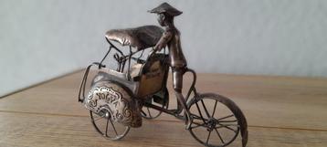 1 Riksja fiets en 1 becak zilver miniaturen uit Indonesië beschikbaar voor biedingen