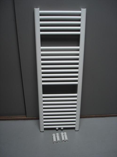 Handdoek radiator 60 cm breed x 133 cm hoog met midden onder, Huis en Inrichting, Woonaccessoires | Overige, Nieuw, Ophalen of Verzenden