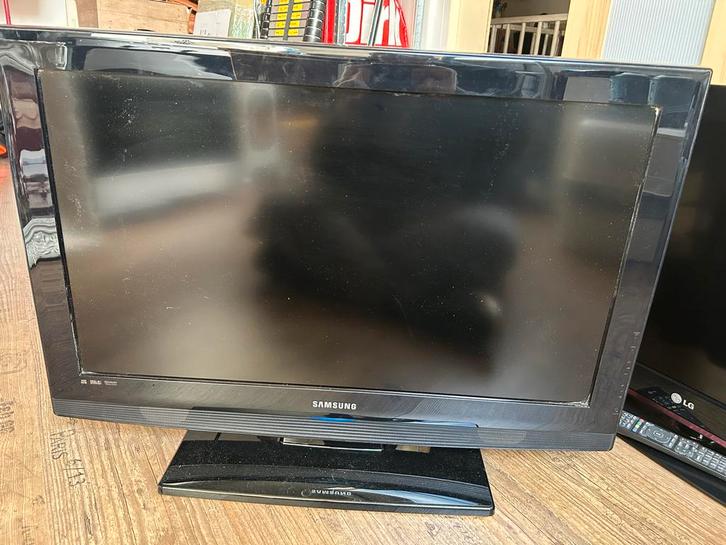 Samsung 32 inch Flatscreen TV, Audio, Tv en Foto, Televisies, Gebruikt, LCD, 80 tot 100 cm, Full HD (1080p), Samsung, 50 Hz, Ophalen
