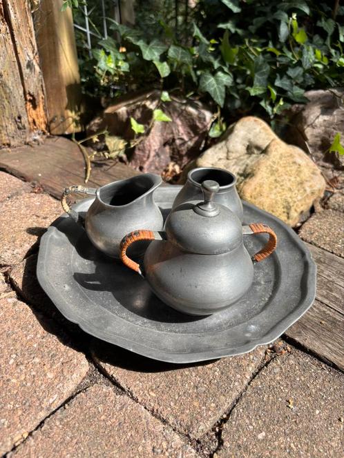 Antieke tinnen koffie-/theeset met dienblad – Art Deco stijl, Antiek en Kunst, Antiek | Tin, Ophalen of Verzenden