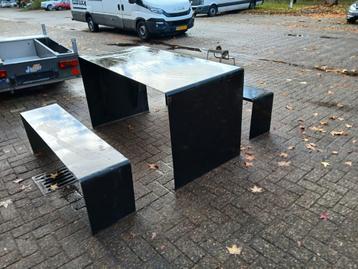 Design Tuinset Staal - Tafel & Banken - Zware Kwaliteit beschikbaar voor biedingen