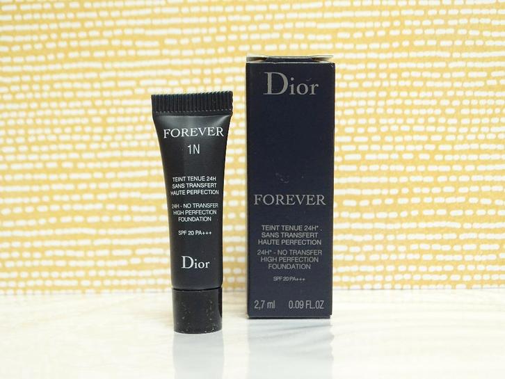 Dior Forever Foundation 1N (1 proefje), Sieraden, Tassen en Uiterlijk, Uiterlijk | Cosmetica en Make-up, Nieuw, Make-up, Gehele gezicht