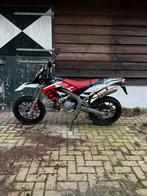 Aprilia sx 50 2016 nette staat, Fietsen en Brommers, Brommers | Derbi, Ophalen, Maximaal 45 km/u, Zo goed als nieuw