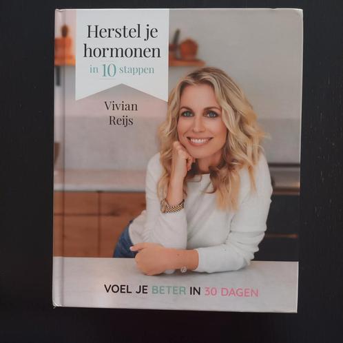 Vivian Reijs - Herstel je hormonen in 10 stappen, Boeken, Kookboeken, Zo goed als nieuw, Ophalen of Verzenden