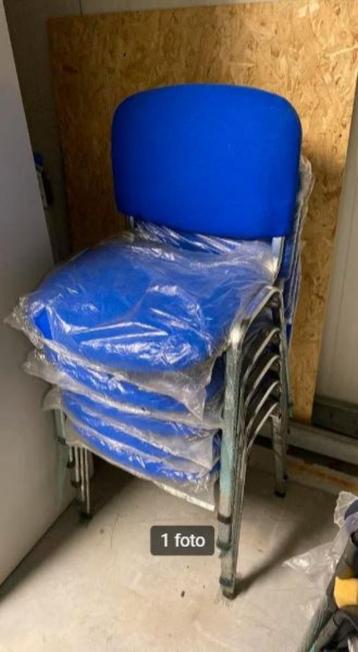Iso Vergaderstoel Blauw 5 stuks €20,- pst excl btw beschikbaar voor biedingen