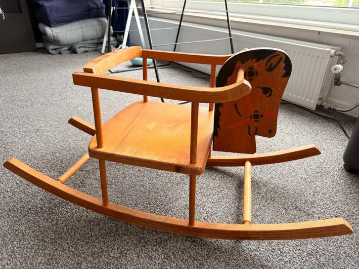 Houten Hobbelpaard – Klassiek en stevig!, Kinderen en Baby's, Speelgoed | Hobbelfiguren, Zo goed als nieuw, Ophalen
