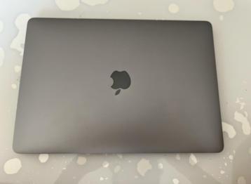MacBook Air 2019 13 inch Inclusief hoes & screenprotector beschikbaar voor biedingen