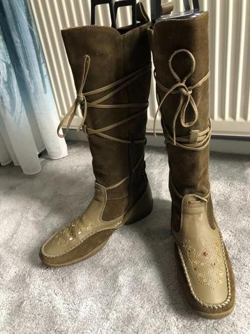 Mooie Zgan Leer/Suede laarzen v. Mexx mt 38 Khaki/Legergroen beschikbaar voor biedingen