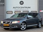 Volvo V70 2.0T R-Edition AUT SCHUIFDAK/XENON/TREKHAAK/LEDER, Euro 5, Zwart, 4 cilinders, 203 pk