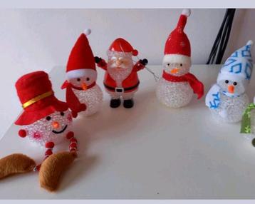 5 led sneeuwpopjes/ kerstman voor de Kerst beschikbaar voor biedingen