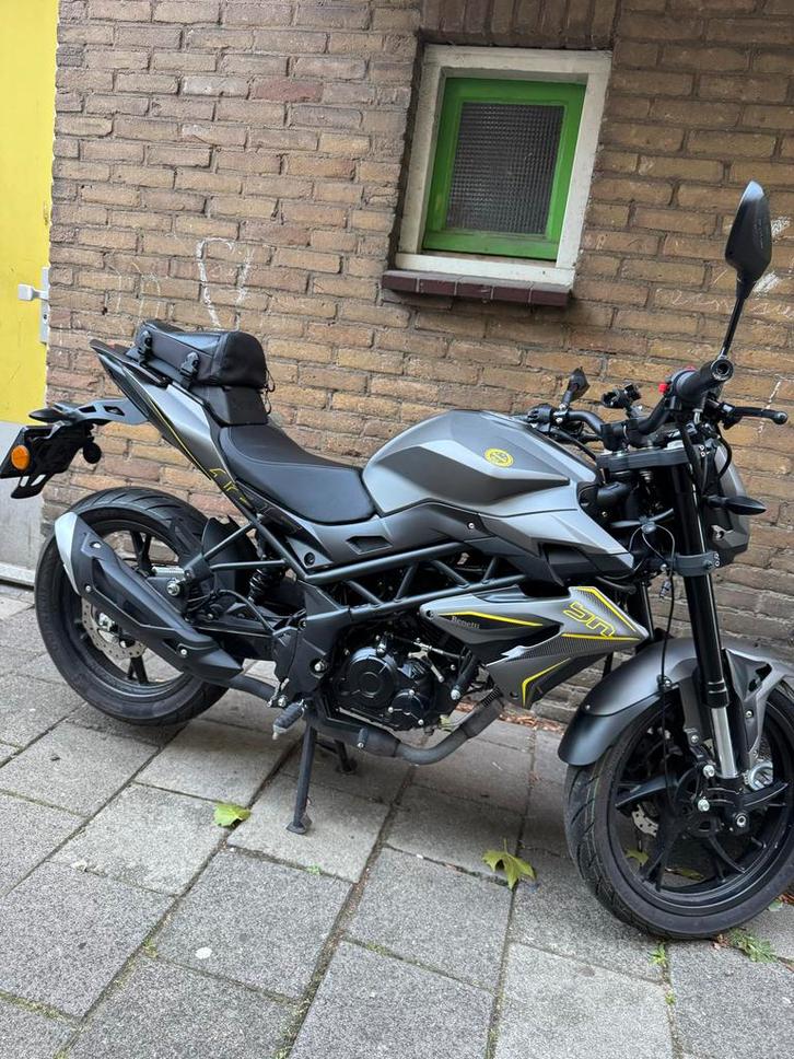 Benelli BN125 - 125cc A1 Motor 2024, Motoren, Motoren | Aprilia, Particulier, Naked bike, 11 kW of minder, 1 cilinder, Minimaal motorrijbewijs A1