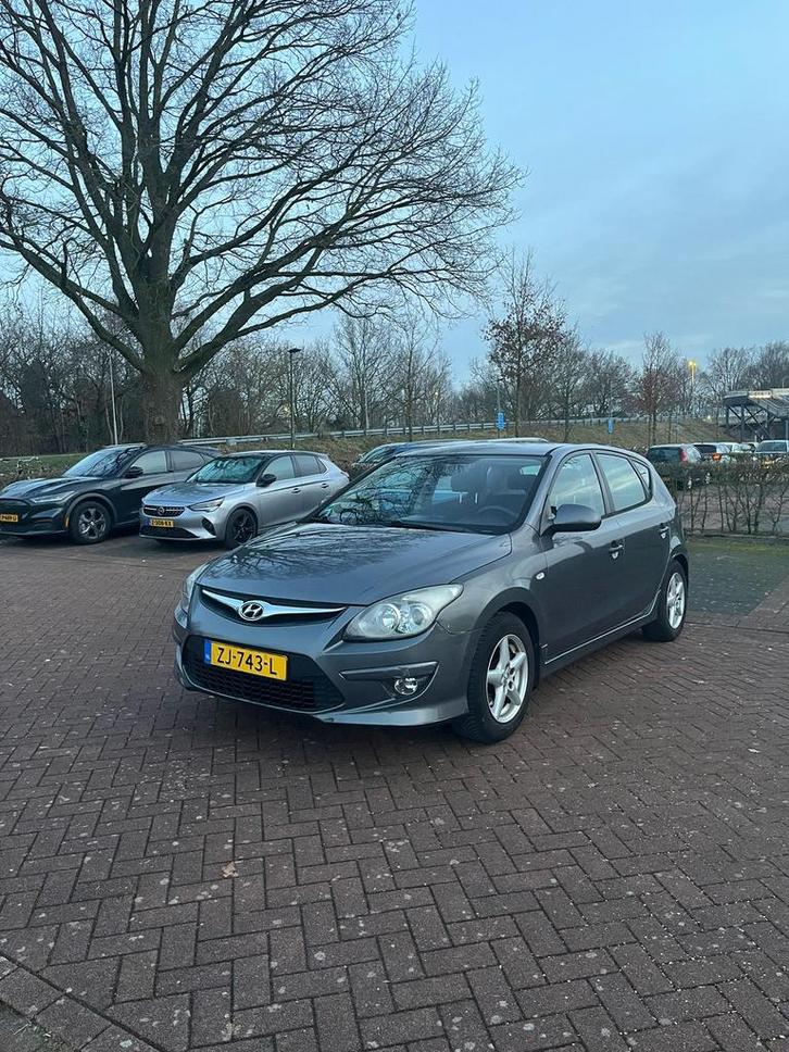 Hyundai i30 1.4 I Cvvt 5DR 2010 Grijs, Auto's, Hyundai, Particulier, i30, Benzine, B, Hatchback, Handgeschakeld, Geïmporteerd