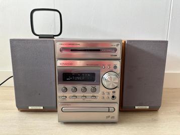 Kenwood radio, CD- en cassette speler beschikbaar voor biedingen