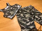 134-140 Legerprint sportset groen nieuw, Ophalen of Verzenden, Nieuw, Meisje, Sport- of Zwemkleding