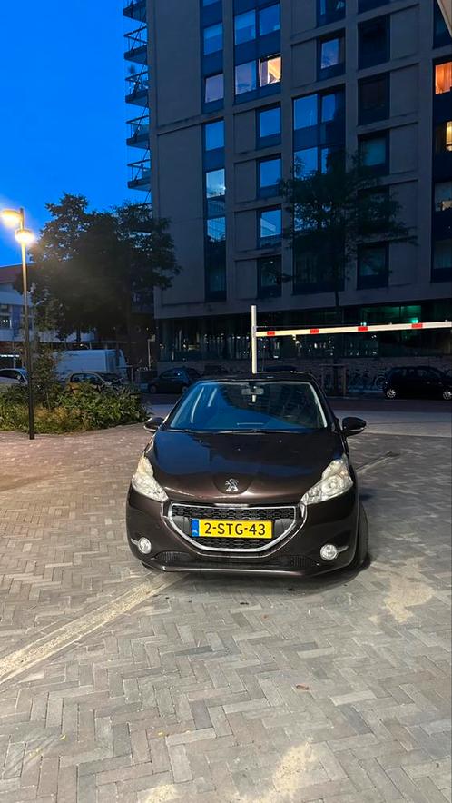 Peugeot 208 1.0 VTI 50KW/68PK 5-D 2013 Bruin, Auto's, Peugeot, Particulier, Airbags, Airconditioning, Bluetooth, Boordcomputer