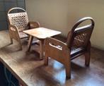 Poppentafel met twee stoelen. Hout, Ophalen of Verzenden, Gebruikt
