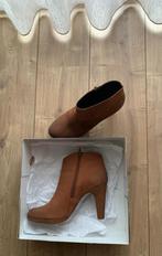 Mooie cognac bruine laarzen Sacha maat 42, Kleding | Dames, Schoenen, Bruin, Lage of Enkellaarzen, Nieuw, Ophalen of Verzenden