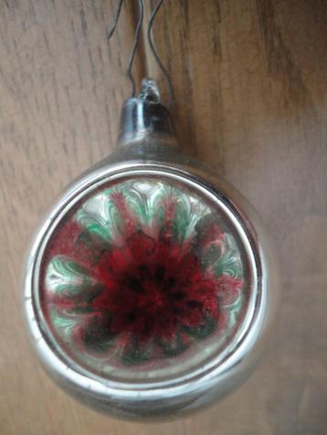 Mooie oude glazen Ajeko kerstbal reflector c.q. deukbal beschikbaar voor biedingen