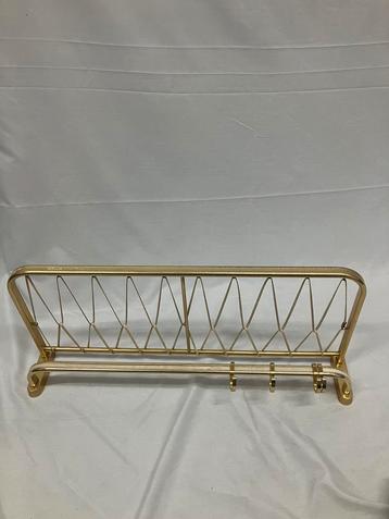 Vintage messing garderobe wandkapstok met hoedenplank. beschikbaar voor biedingen