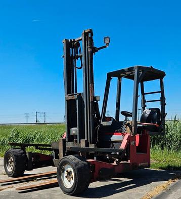 4weg Terberg Kooiaap Moffett  beschikbaar voor biedingen