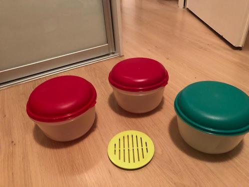 Tupperware ruimtebol slabol, Huis en Inrichting, Keuken | Tupperware, Zo goed als nieuw, Bak of Kom, Groen, Rood, Ophalen of Verzenden