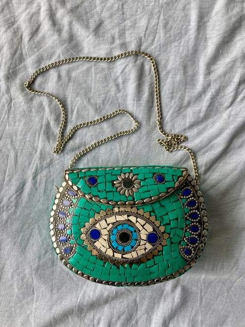 Festival green mosaic shoulder bag with chain, Sieraden, Tassen en Uiterlijk, Tassen | Damestassen, Nieuw, Schoudertasje, Groen
