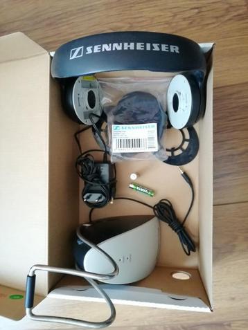 Sennheiser HDR 120 koptelefoon en TR 120 basisstation  beschikbaar voor biedingen