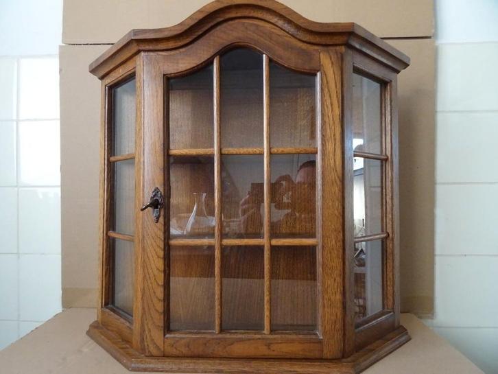 Vintage vitrinekast vitrinekastje hangkastje Afhaalprijs 45e, Huis en Inrichting, Kasten | Vitrinekasten, Gebruikt, Minder dan 100 cm