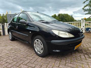 Peugeot 206 1.4 5D 2001 Zwart Dakraam Nieuwe APK  beschikbaar voor biedingen