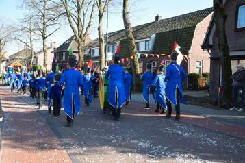 Kostuum fanfare blauw beschikbaar voor biedingen