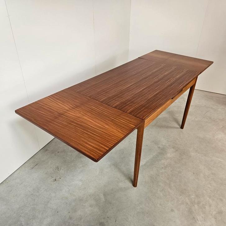 Vintage uitschuifbare eettafel teak, Huis en Inrichting, Tafels | Eettafels, Gebruikt, 50 tot 100 cm, 200 cm of meer, Vijf personen of meer