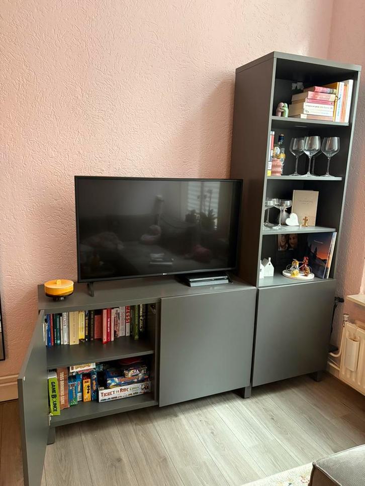 IKEA Besta tv meubel antraciet, Huis en Inrichting, Kasten | Televisiemeubels, Zo goed als nieuw, 150 tot 200 cm, 150 tot 200 cm