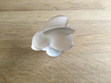 Sèvres konijntje mat glas of kristal beschikbaar voor biedingen