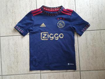 Ajax shirt beschikbaar voor biedingen