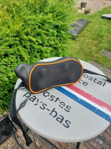 Verwarmde massagekussen met roterende massagekoppen beschikbaar voor biedingen