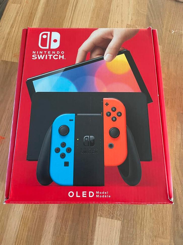 Nintendo Switch OLED, Spelcomputers en Games, Spelcomputers | Nintendo Switch, Zo goed als nieuw, Switch OLED, Met 2 controllers