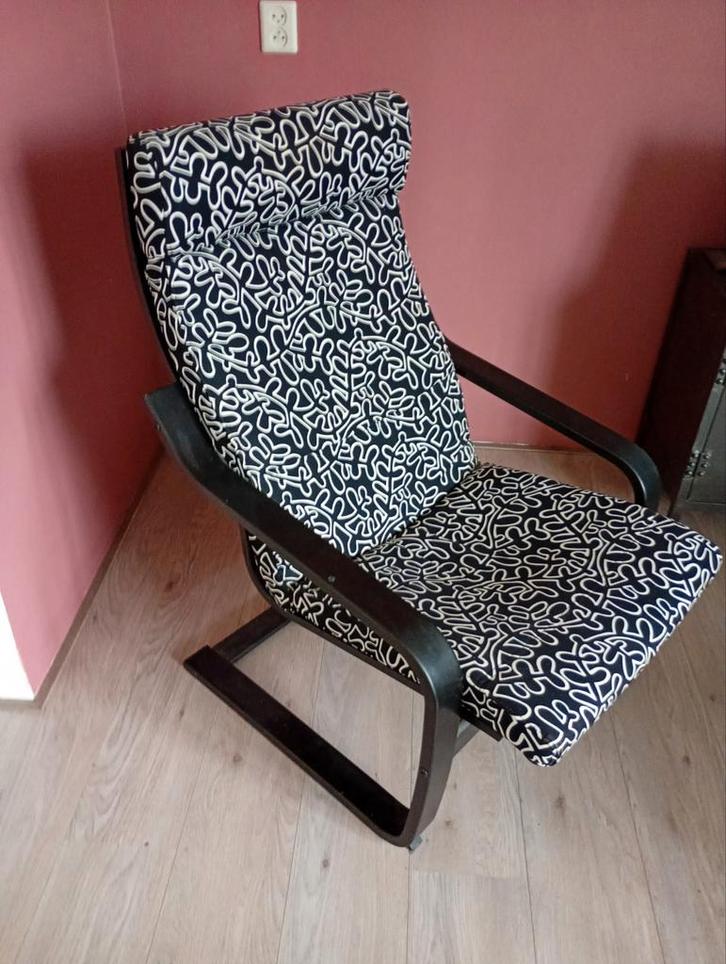 Ikea poang schommelstoel, Huis en Inrichting, Stoelen, Gebruikt, Eén, Hout, Stof, Zwart, Ophalen
