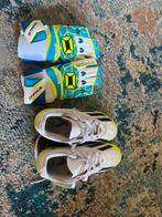 Voetbal Set: Schoenen maat 30.5 & Handschoenen, Maat XS of kleiner, Ophalen of Verzenden, Gebruikt, Set