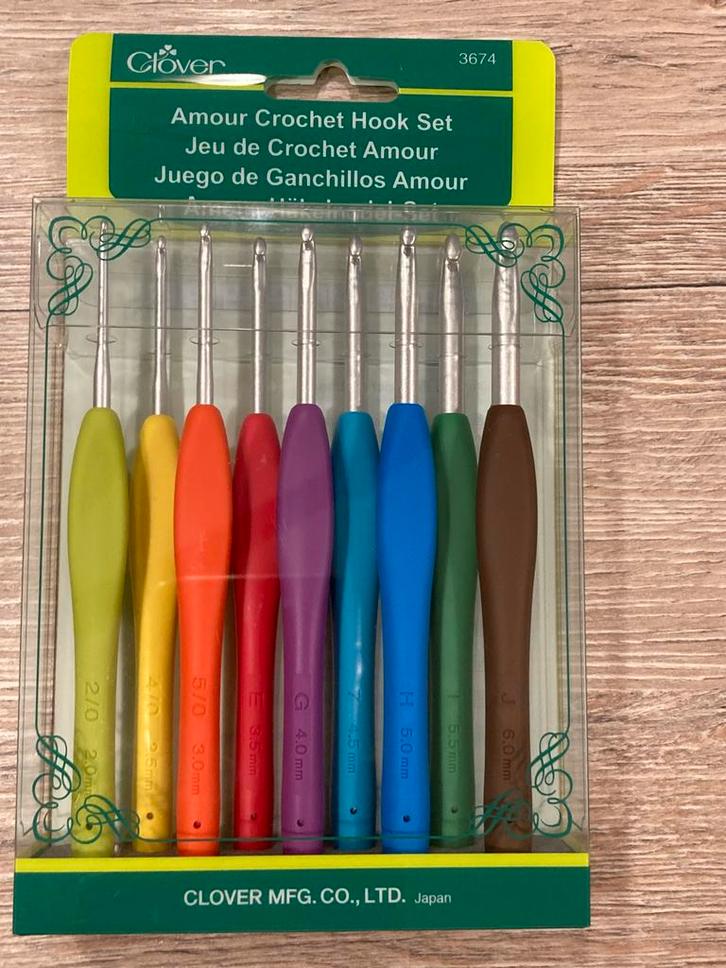 Clover Amour Haaknaalden Set - 9 naalden, Hobby en Vrije tijd, Breien en Haken, Nieuw, Haken, Naald, Ophalen of Verzenden