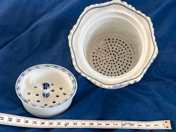 Theeschaaltje beschikbaar voor biedingen