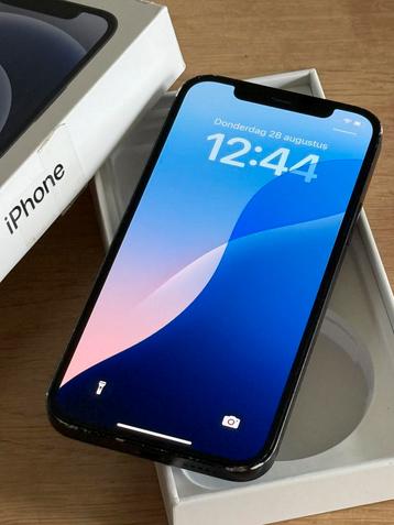 Erg mooie iPhone 12 Black 64GB, met 100% batterijconditie! beschikbaar voor biedingen