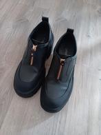 Schoenen zwart dikke zool maat 38, Zo goed als nieuw, Sneakers of Gympen, Zwart, Ophalen